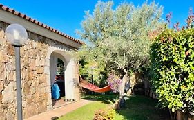 Iss Travel, Molly'S Garden - 2-Bedroom Apartment With Air-Condition